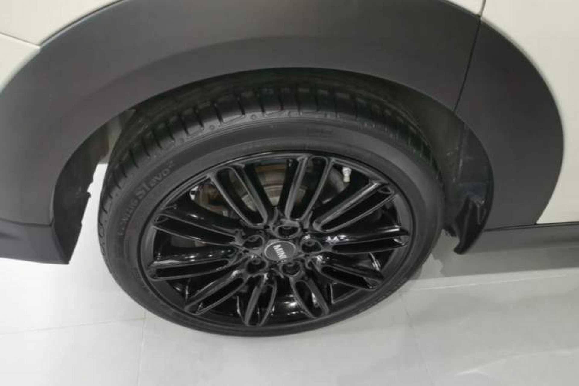 Used MINI 2022 Updated 1.5T COOPER Artist Five-Door Edition Right Rear Wheel Hub