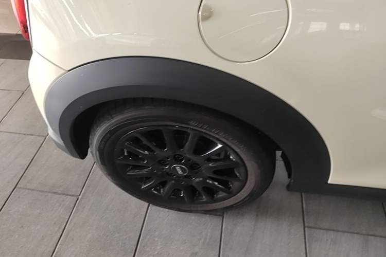 Used MINI 2022 1.5T ONE Right Rear Wheel Hub
