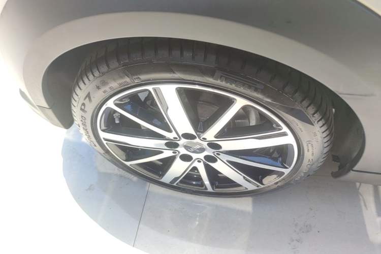 Used MINI 2022 Updated 1.5T COOPER Artist Right Rear Wheel Hub