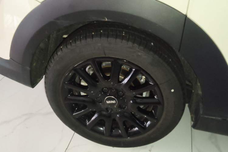 Used MINI 2022 1.5T ONE Five-Door PLUS Right Rear Wheel Hub