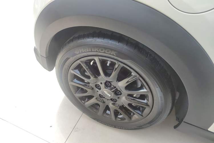 Used MINI 2022 Updated 1.5T ONE Right Rear Wheel Hub