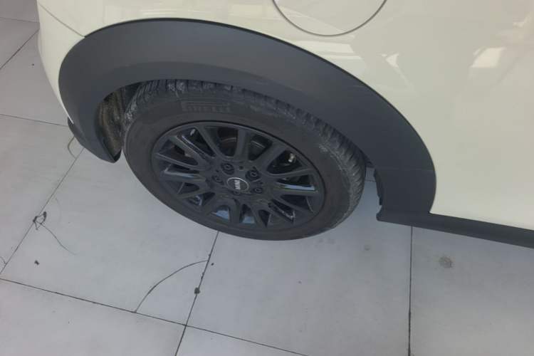Used MINI 2022 Updated 1.5T ONE Right Rear Wheel Hub