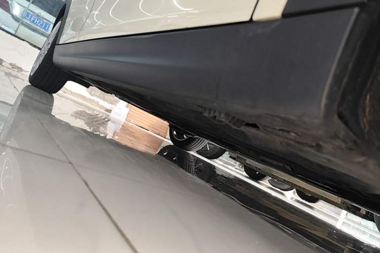 Used MINI 2022 Updated 1.5T COOPER Classic Edition Five-Door Version Right Side Sill