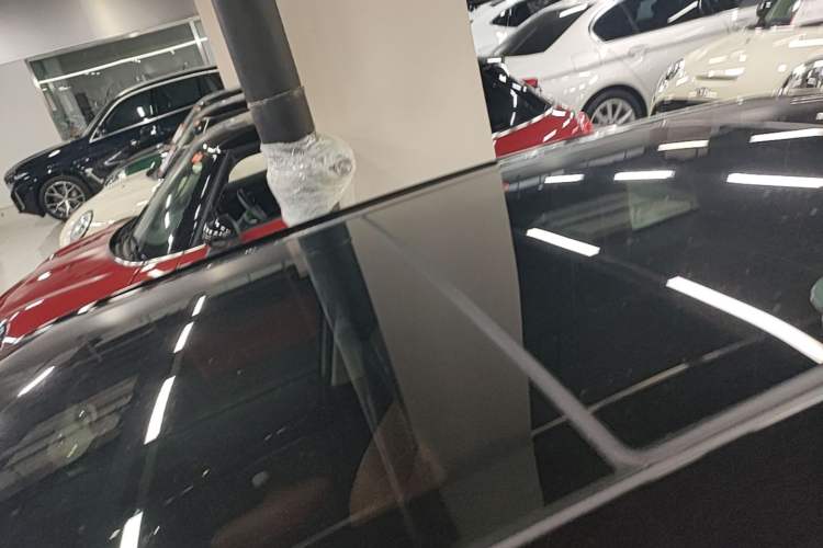 Used MINI 2022 Updated 1.5T COOPER Artist Five-Door Edition Roof