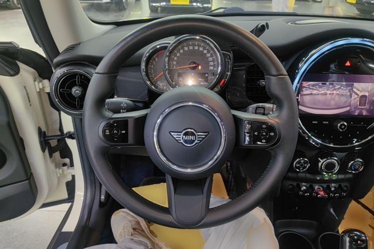 Used MINI 2022 Updated 1.5T ONE Steering Wheel