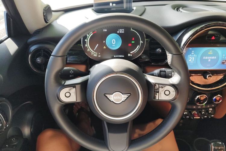 Used MINI 2022 Updated 1.5T COOPER Artist Steering Wheel