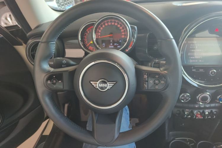 Used MINI 2022 Updated 1.5T ONE Steering Wheel