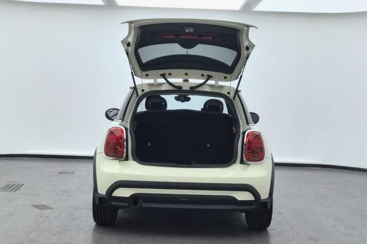 Used MINI 2022 Updated 1.5T ONE Trunk
