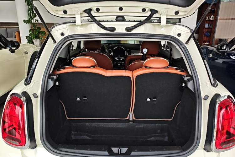 Used MINI 2022 2.0T COOPER S Artist Trunk