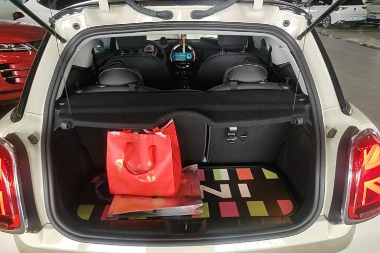 Used MINI 2022 1.5T ONE Trunk