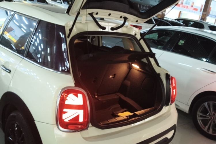 Used MINI 2022 1.5T ONE Five-Door PLUS Trunk