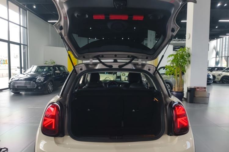 Used MINI 2022 2.0T COOPER S Artist Trunk