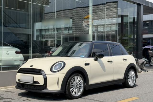 Used MINI 2022 Updated 1.5T COOPER Classic Edition Five-Door Version