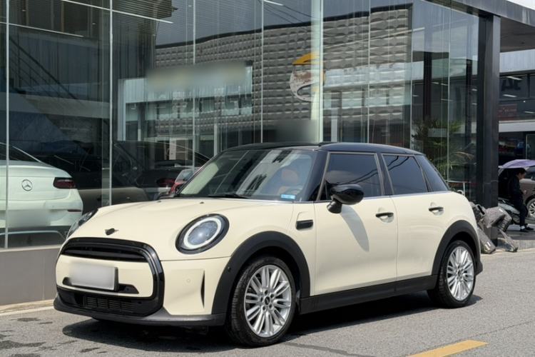 Ojetý MINI 2022 Updated 1.5T COOPER Classic Edition Five-Door Version Guazi used car, China used car export, Used car for sale, Used  cars, Cheapest cars for sale