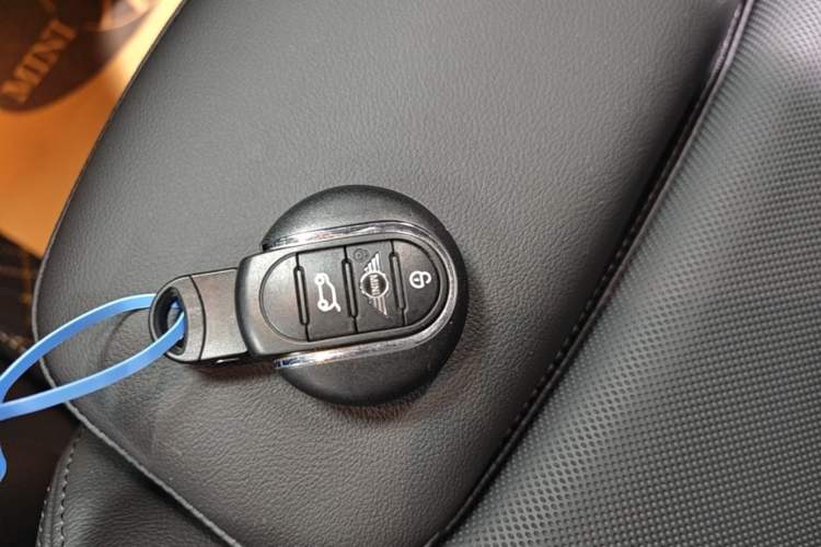 Used MINI 2022 1.5T COOPER Classic Edition Vehicle Key