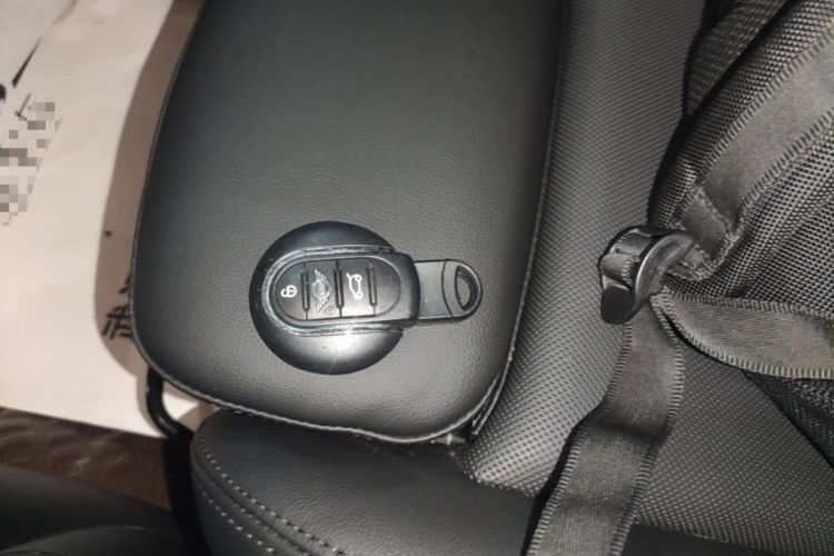 Used MINI 2022 2.0T COOPER S Classic Edition Five-Door Version Vehicle Key
