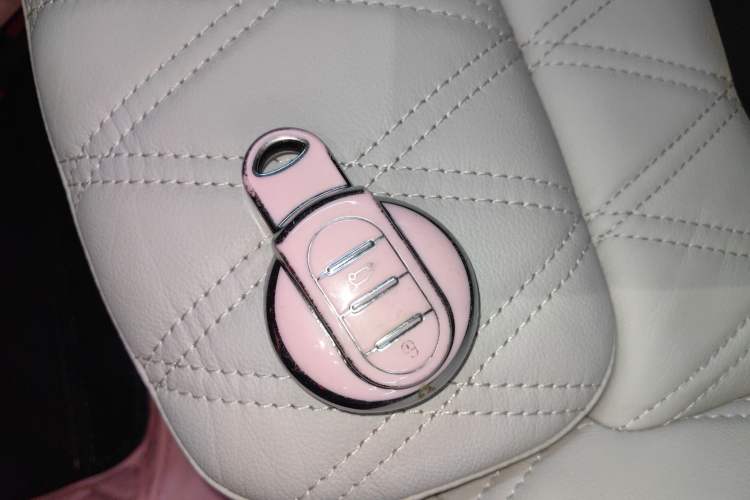 Used MINI 2022 Updated 1.5T COOPER Artist Vehicle Key