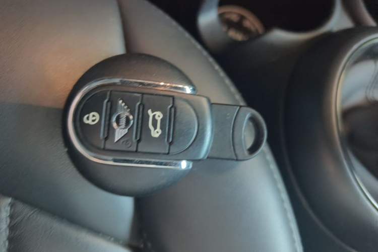 Used MINI 2022 Updated 1.5T ONE Vehicle Key