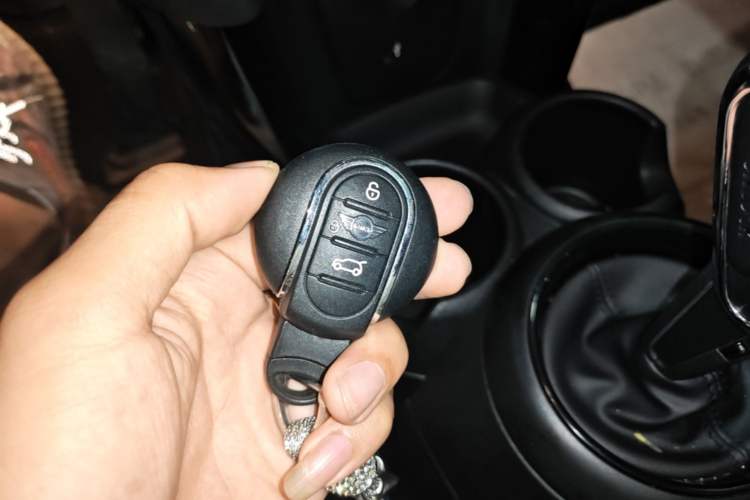 Used MINI 2022 1.5T COOPER Classic Edition Vehicle Key