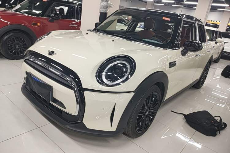 Used MINI 2022 Updated 1.5T COOPER Artist Five-Door Edition Guazi used car, China used car export, Used car for sale, Used  cars, Cheapest cars for sale