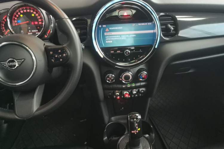 Used MINI 2022 1.5T ONE Five-Door PLUS Audio And AC Panel