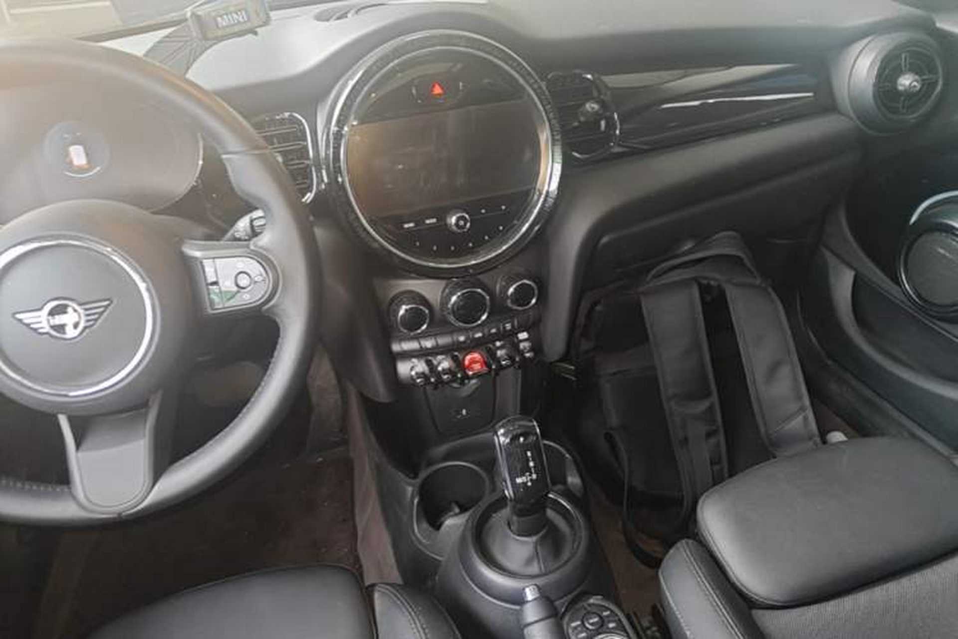 Used MINI 2022 Updated 1.5T COOPER Classic Edition Five-Door Version Audio And AC Panel