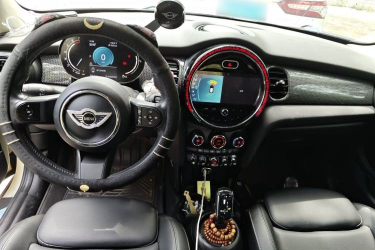 Used MINI 2022 1.5T COOPER Classic Edition Center Console