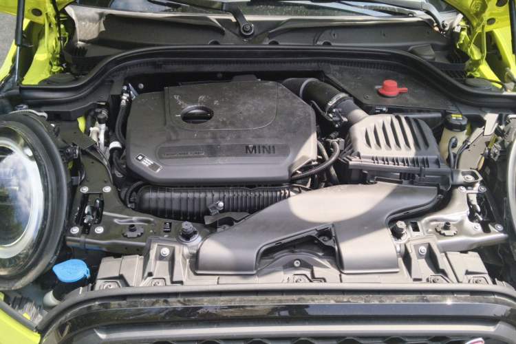 Used MINI 2022 2.0T COOPER S Artist Engine Bay