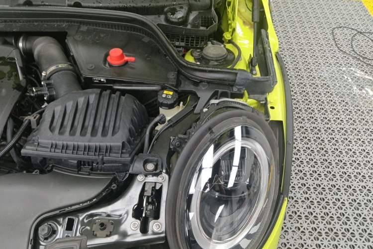 Used MINI  Engine Bay Left