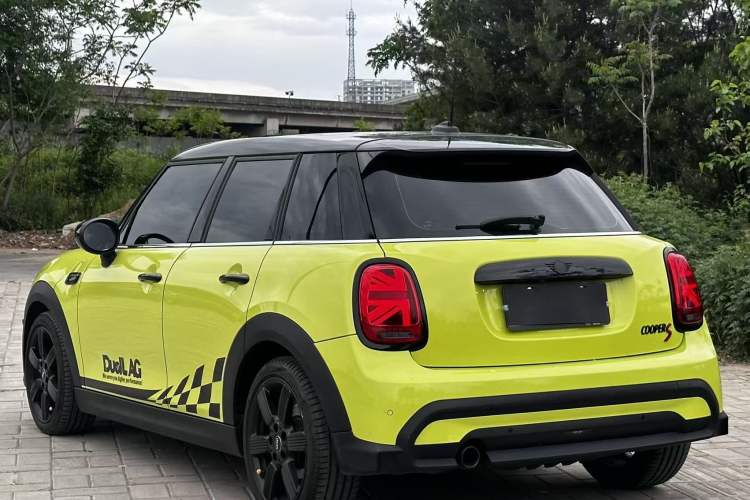 Used MINI 2022 Updated 1.5T COOPER Classic Edition Five-Door Version Exterior 6