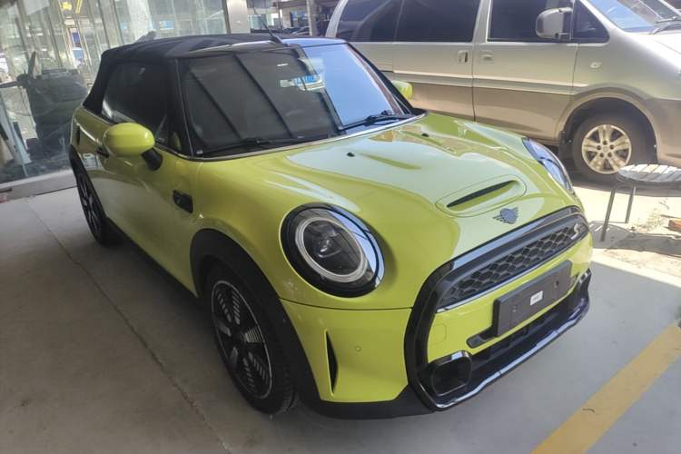 Used MINI 2022 2.0T COOPER S CABRIO Artist Front Right 45 Deg