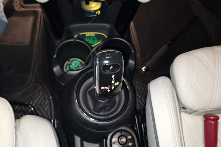 Used MINI 2022 2.0T COOPER S CABRIO Artist Gear Lever