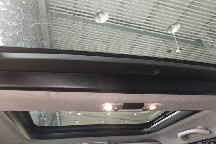 Used MINI 2022 Updated 1.5T COOPER Classic Edition Five-Door Version Headliner