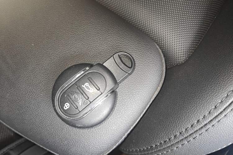 Used MINI 2022 Updated 1.5T COOPER Classic Edition Five-Door Version Interior 1