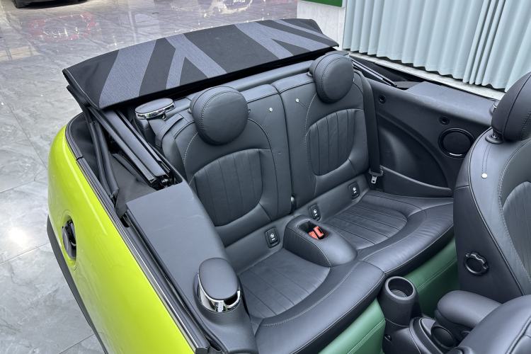 Used MINI 2022 Revised 2.0T COOPER S CABRIO Artist Interior 2