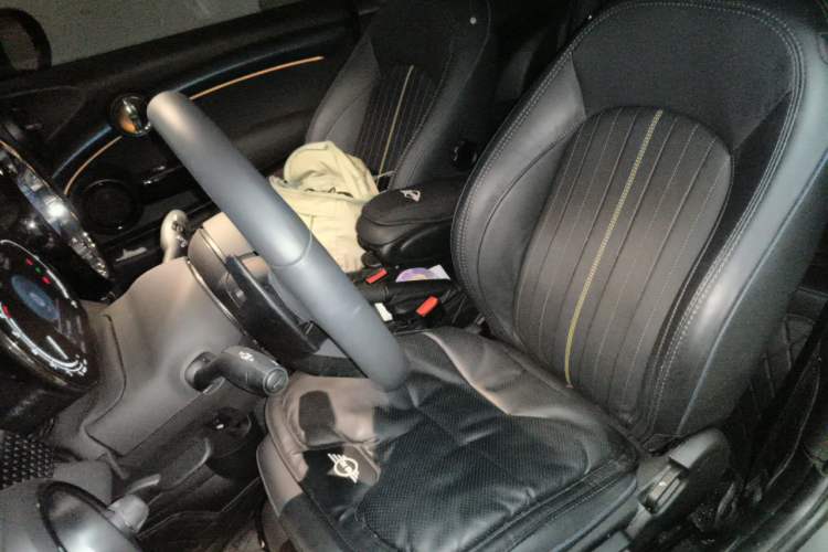 Used MINI 2022 Revised 2.0T COOPER S CABRIO Sidewalk Left Front Seat