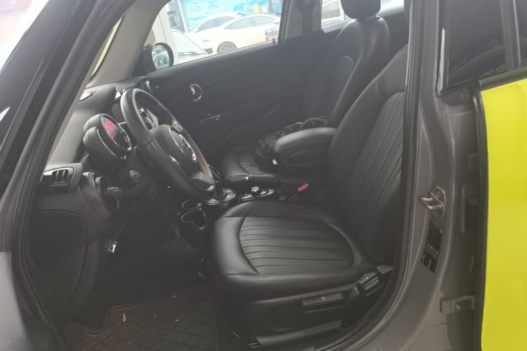Used MINI 2022 1.5T ONE Five-Door PLUS Left Front Seat