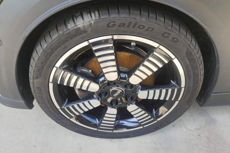 Used MINI 2022 2.0T COOPER S CABRIO Artist Left Front Wheel Hub