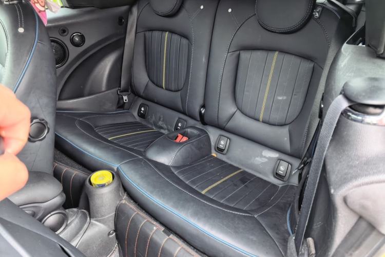 Used MINI 2022 Revised 2.0T COOPER S CABRIO Artist Left Rear Seat