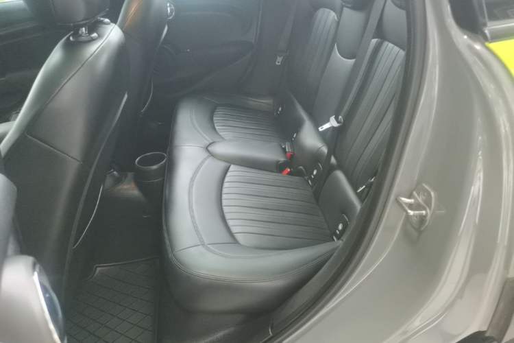 Used MINI 2022 1.5T ONE Five-Door PLUS Left Rear Seat