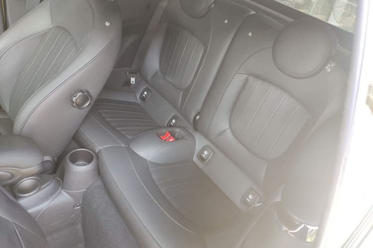 Used MINI 2022 2.0T COOPER S CABRIO Artist Left Rear Seat