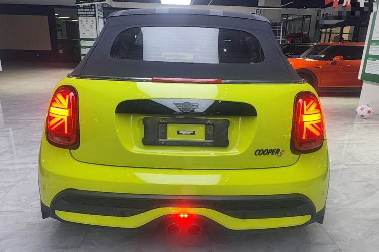 Used MINI 2022 Revised 2.0T COOPER S CABRIO Artist Rear