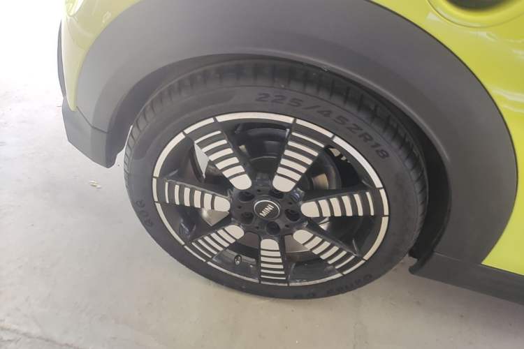 Used MINI 2022 2.0T COOPER S CABRIO Artist Right Rear Wheel Hub