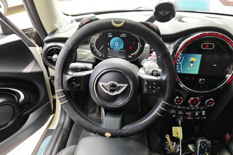 Used MINI 2022 1.5T COOPER Classic Edition Steering Wheel