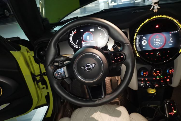 Used MINI 2022 2.0T COOPER S CABRIO Artist Steering Wheel