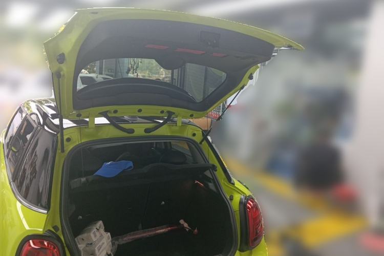 Used MINI  Trunk