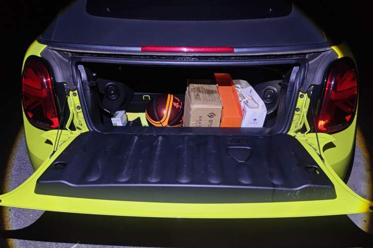 Used MINI 2022 2.0T COOPER S CABRIO Sidewalk Trunk