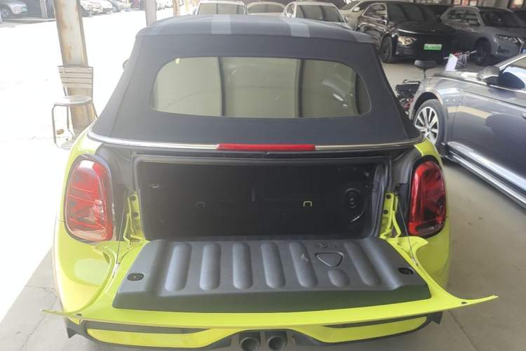 Used MINI 2022 2.0T COOPER S CABRIO Artist Trunk