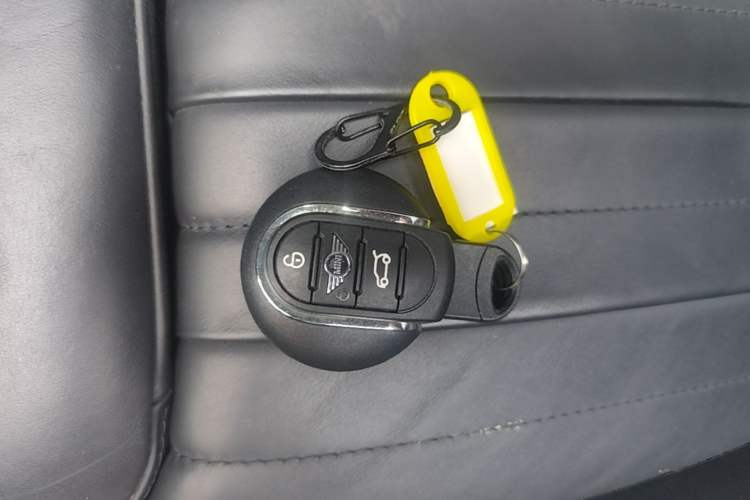 Used MINI 2022 Revised 2.0T COOPER S CABRIO Artist Vehicle Key