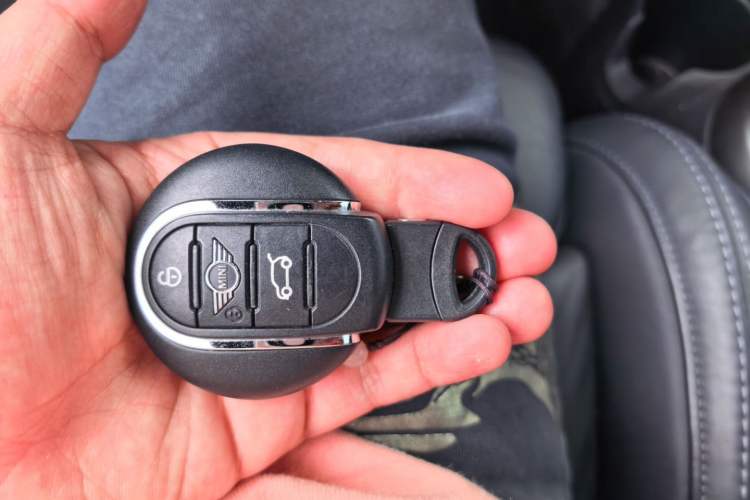Used MINI 2022 Revised 2.0T COOPER S CABRIO Artist Vehicle Key